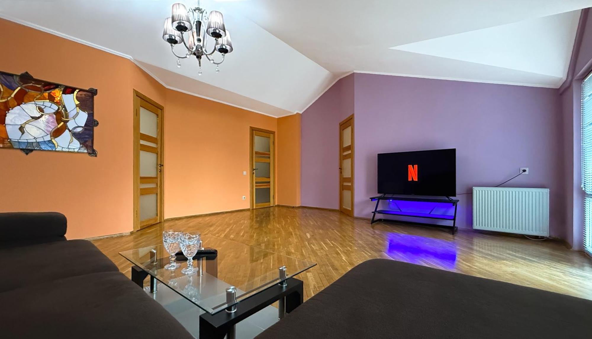 Grand Apartments On Rynok Square リヴィウ エクステリア 写真