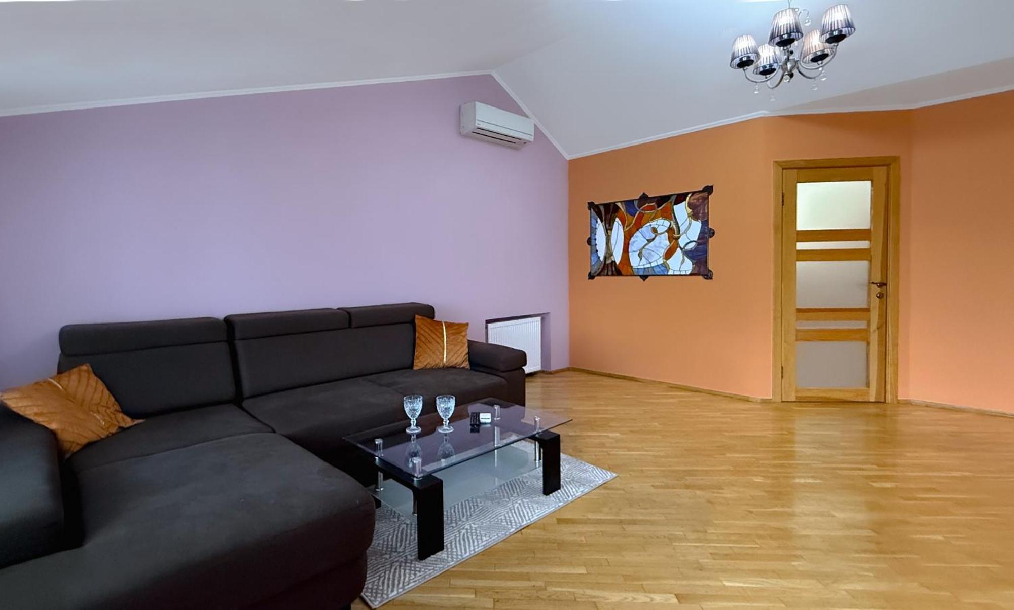Grand Apartments On Rynok Square リヴィウ エクステリア 写真