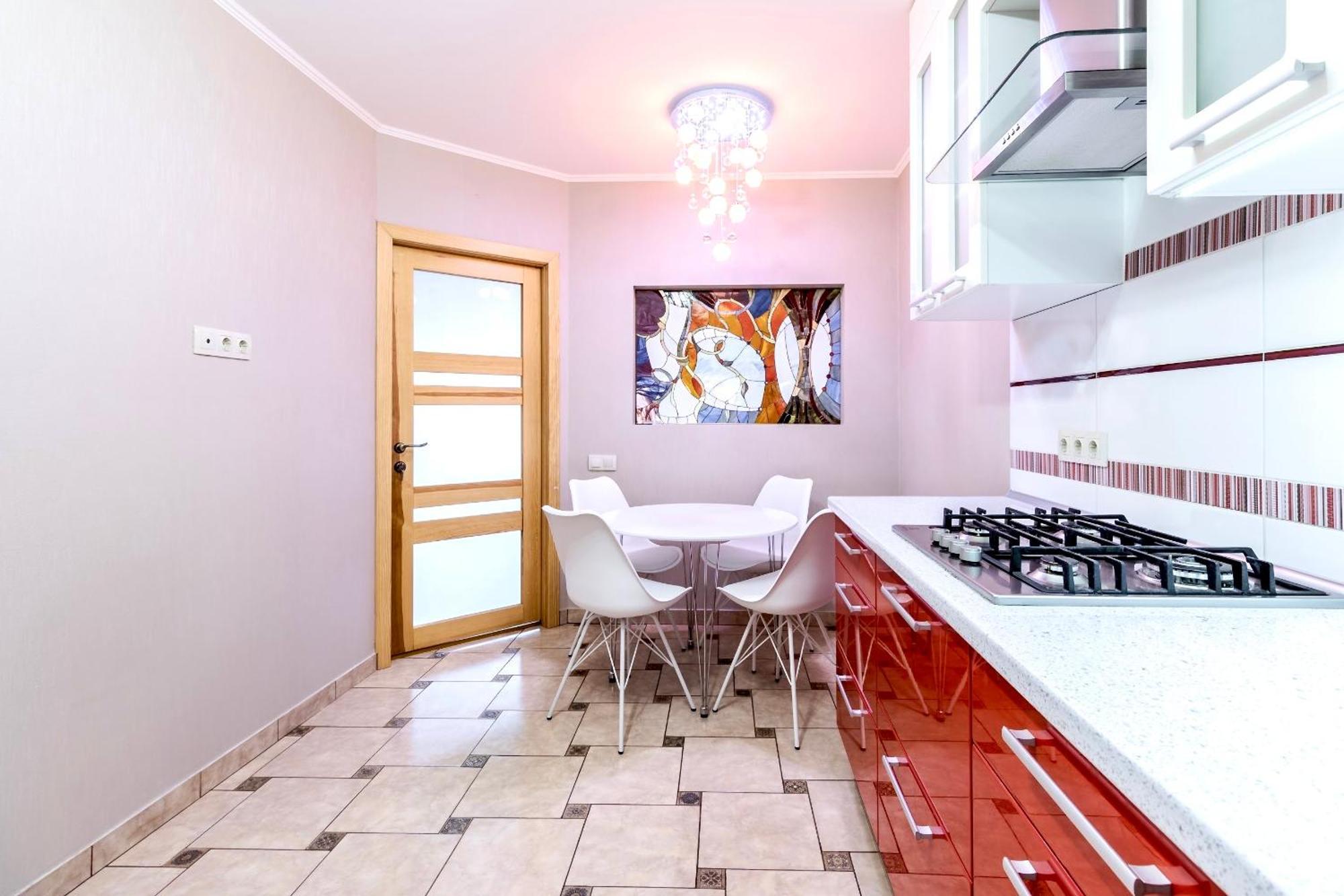 Grand Apartments On Rynok Square リヴィウ エクステリア 写真