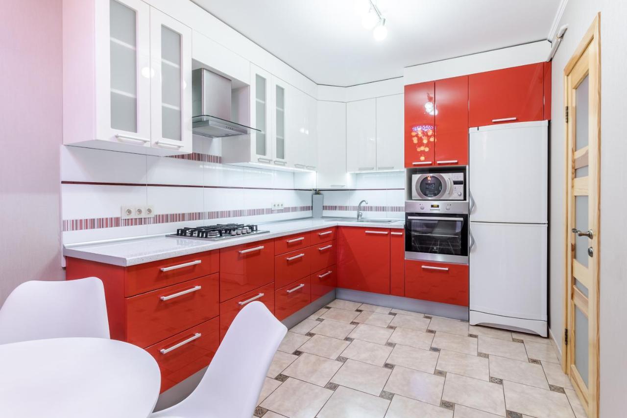 Grand Apartments On Rynok Square リヴィウ エクステリア 写真